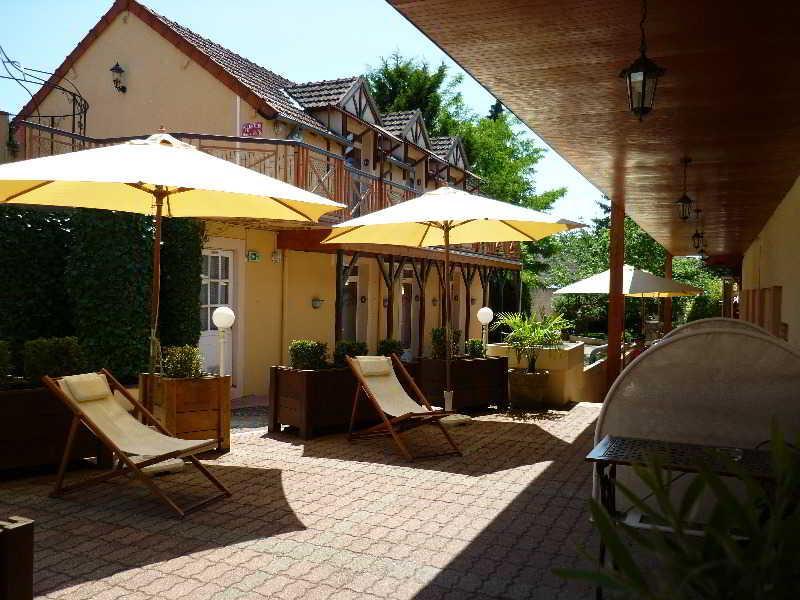 The Originals Boutique, Hotel Clos Sainte Marie, Nevers Exterior photo