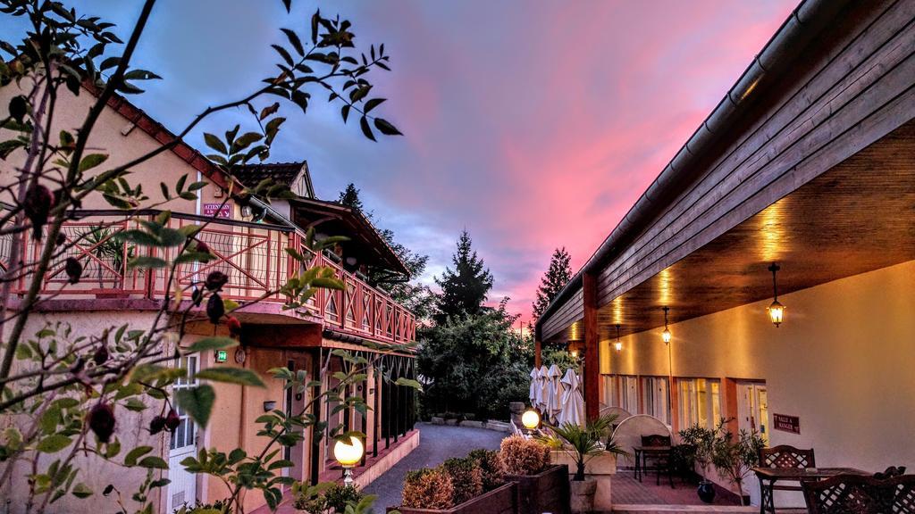 The Originals Boutique, Hotel Clos Sainte Marie, Nevers Exterior photo
