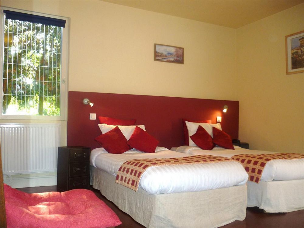 The Originals Boutique, Hotel Clos Sainte Marie, Nevers Exterior photo